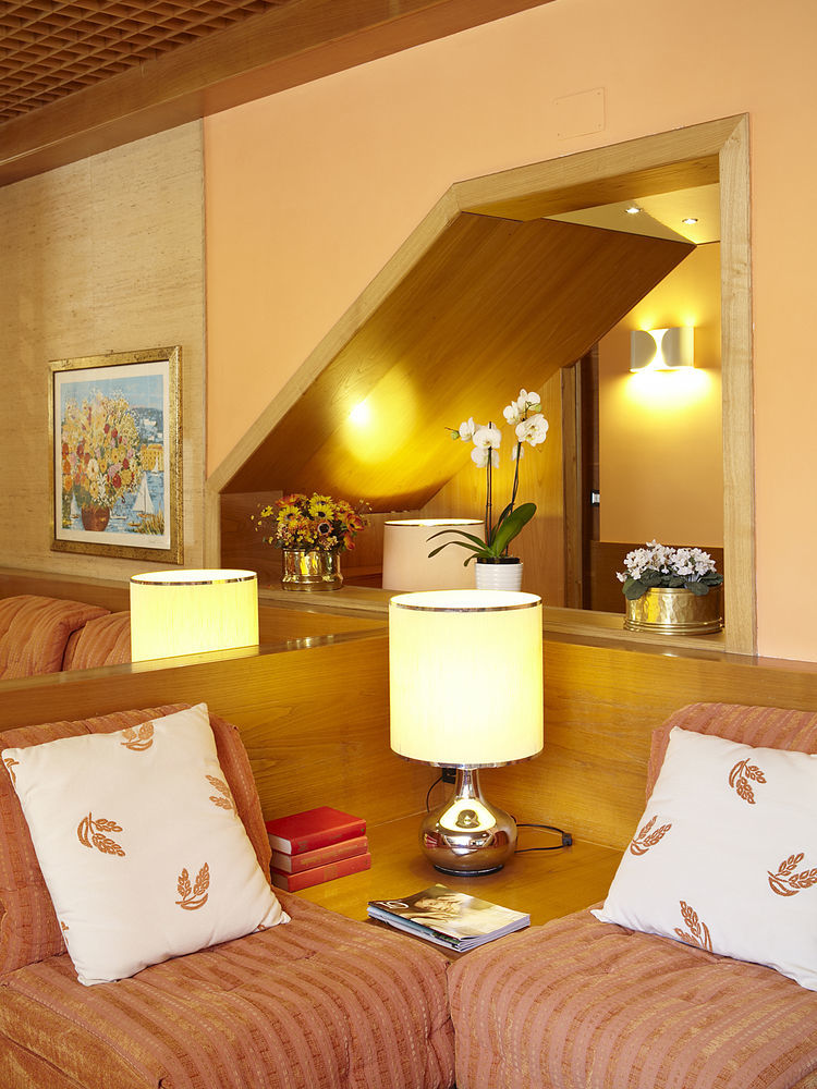 Albergo Milano Snc ลานโซ ดินเตลวิ ภายนอก รูปภาพ